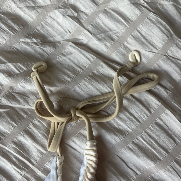 SHEIN Cream Ribbed Bikini Set - Picture 4 of 8